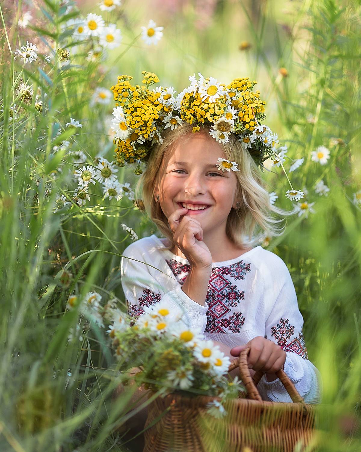 лето, ромашки, деревенские истории, девочка,веночек полевых цветов ,беларусь, ирина горюкина, ГОРЮКИНА ИРИНА