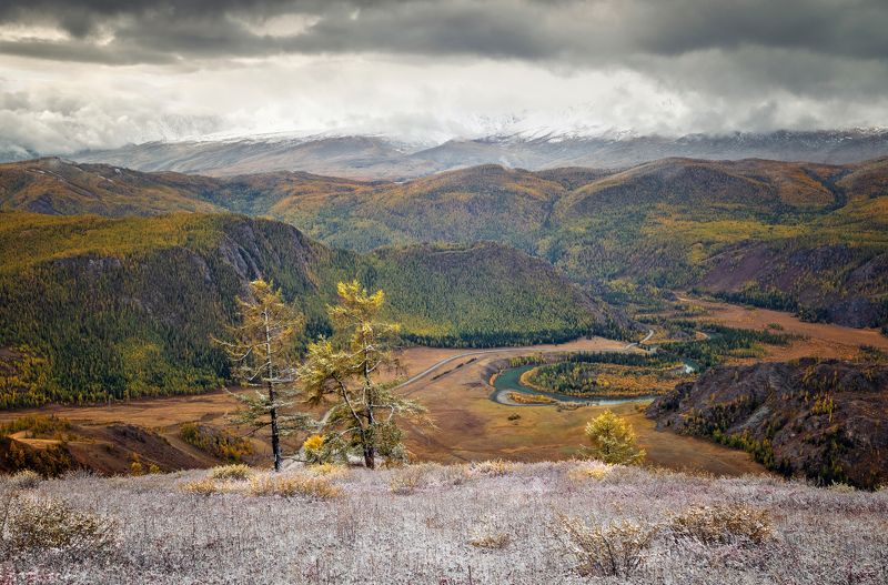 С гор спускается зима... фото превью