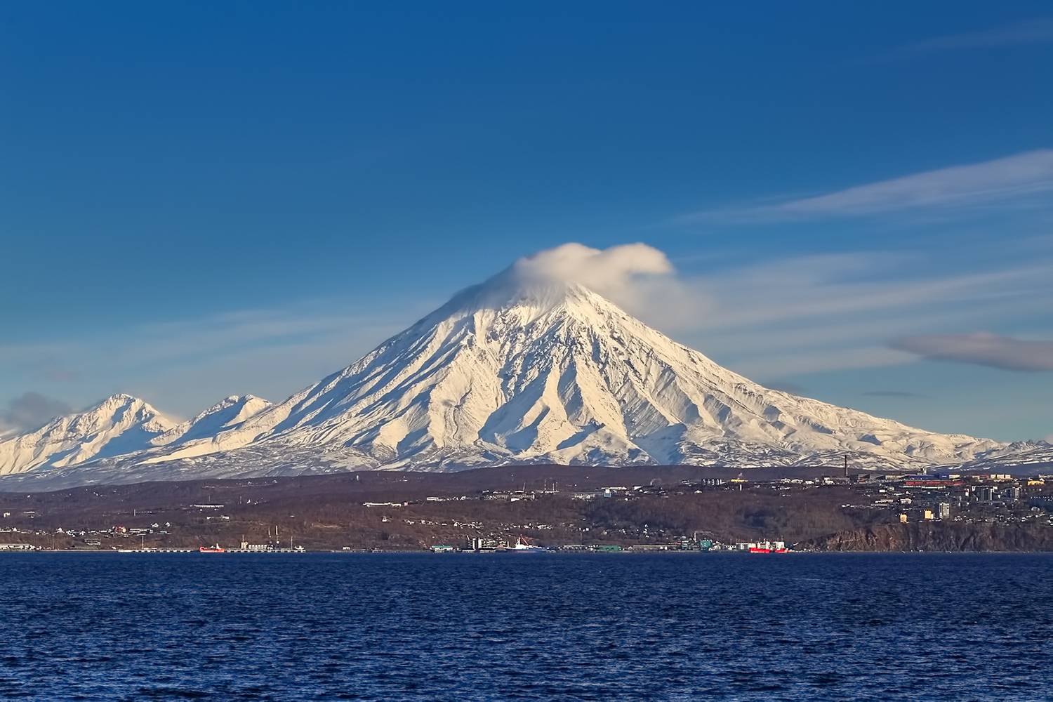 камчатка, утро, вулкан, рейд, осень, Евгений Паршуков