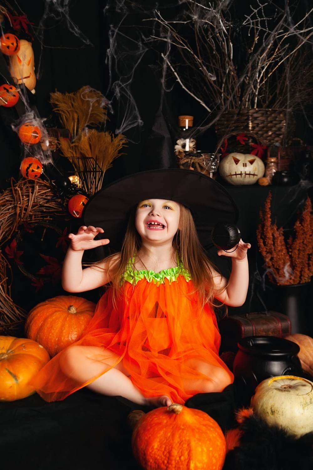 хэллоуин, halloween, портрет, portrait, осень, autumn, children portrait, детский портрет, фотосессия, photoshoot, портрет, студийный портрет, девочка, ведьмочка, студийная фотосессия, Ману Фалько