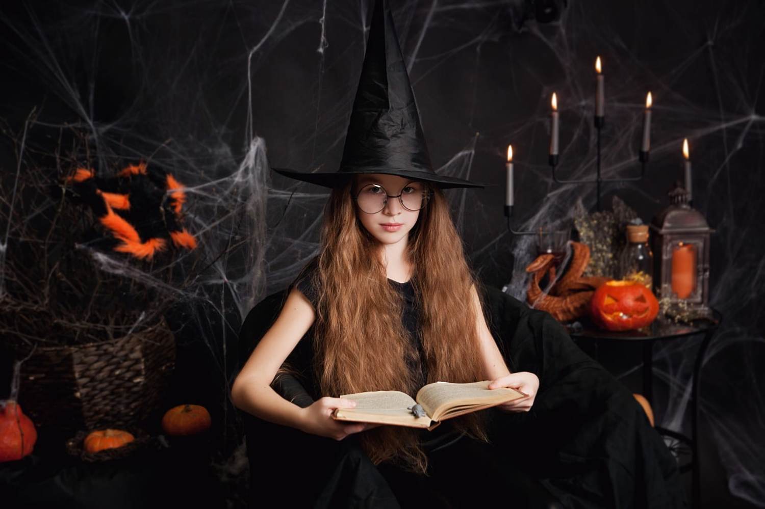 хэллоуин, halloween, портрет, portrait, осень, autumn, children portrait, детский портрет, фотосессия, photoshoot, портрет, студийный портрет, девочка, ведьмочка, студийная фотосессия, Ману Фалько