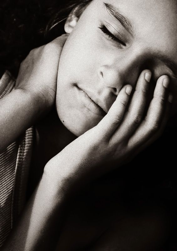 портрет,девочка,свет,тень Ann фото превью