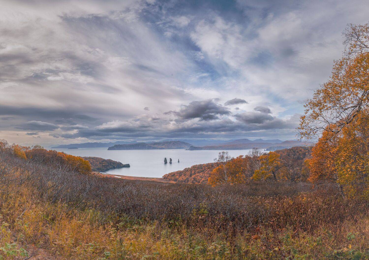 , Дэм Константин