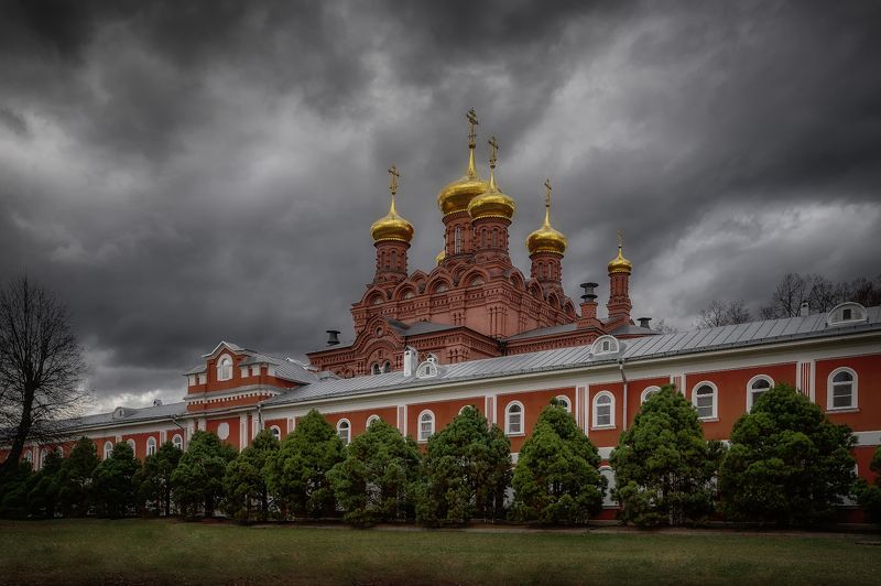 скит храм тучи Черниговский скит перед грозой фото превью