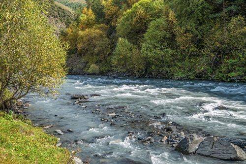 Прозрачные воды Джурмута