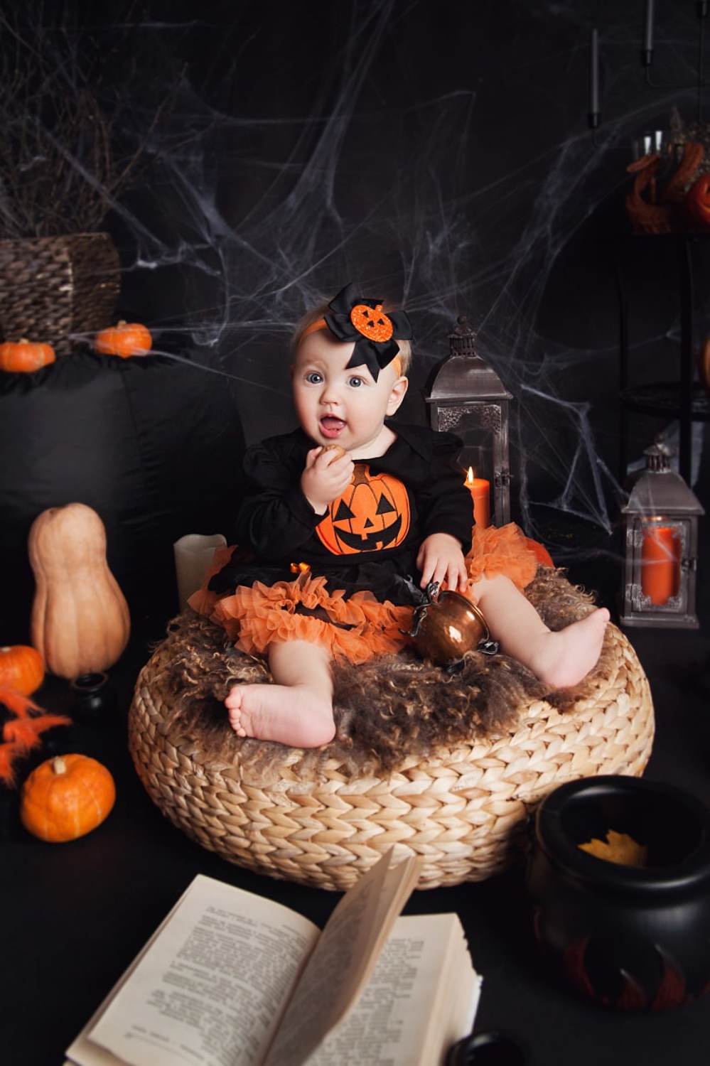 хэллоуин, halloween, портрет, portrait, осень, autumn, children portrait, детский портрет, фотосессия, photoshoot, портрет, студийный портрет, девочка, ведьмочка, студийная фотосессия, Ману Фалько