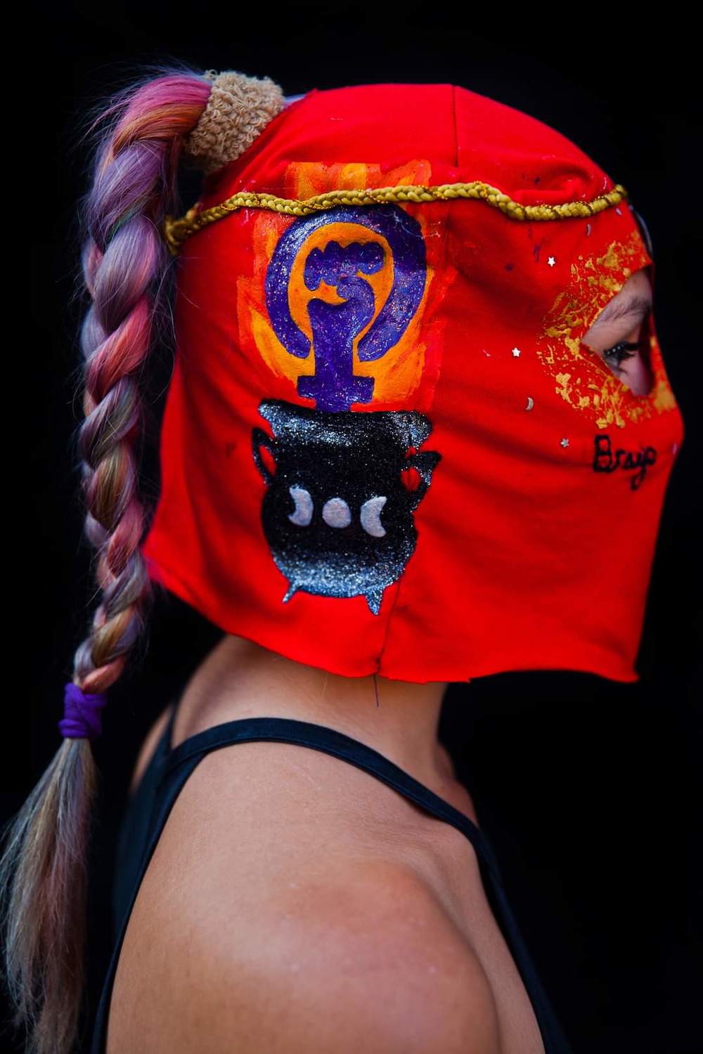 baila capucha, capuchas, retratos, portraits, bastian cifuentes araya, basti&aacute;n cifuentes, periodista furioso, periodistafurioso,  fotoprensa, revuelta social, estallido social, reportage,, Basti&aacute;n Cifuentes Araya