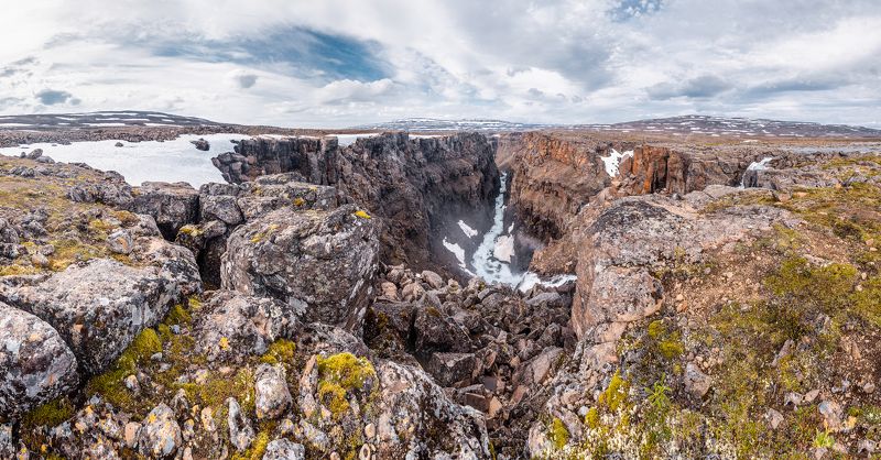 Плато Путорана, Путорана, Хикикаль, каньон Трещина в плато фото превью
