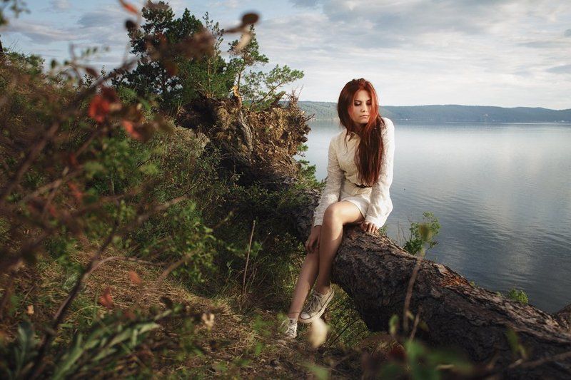 dress,forest,girl,ivankopchenov,natural light,outdoor,portrait,tree,иванкопченов,лес,портрет,портрет девушки,сосны,камни, озеро, горы Ксюша фото превью