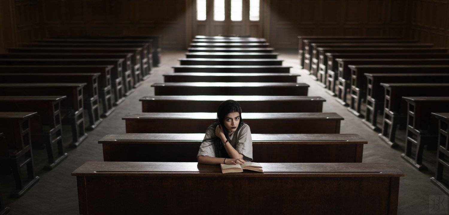 girl,university,light,book, Боби Костадинов
