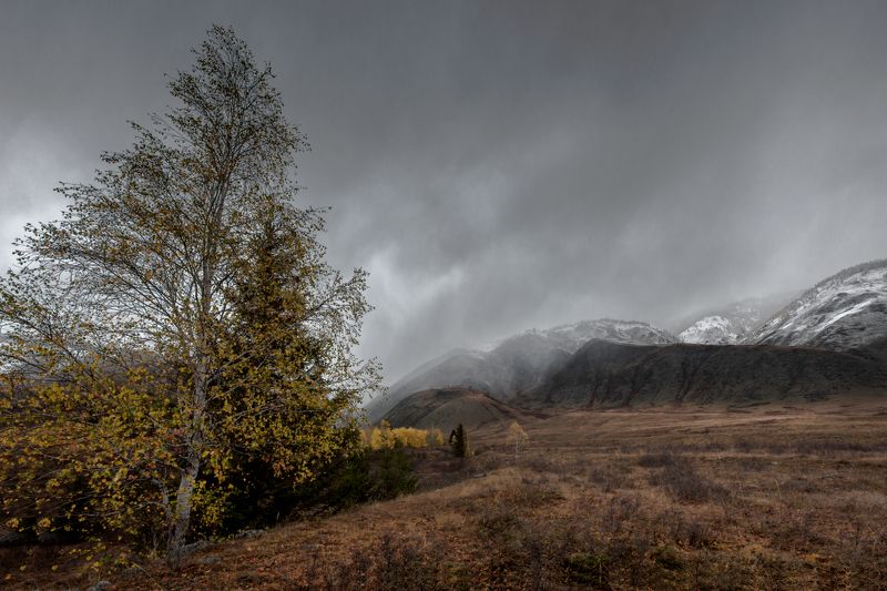 Непогода в горах фото превью