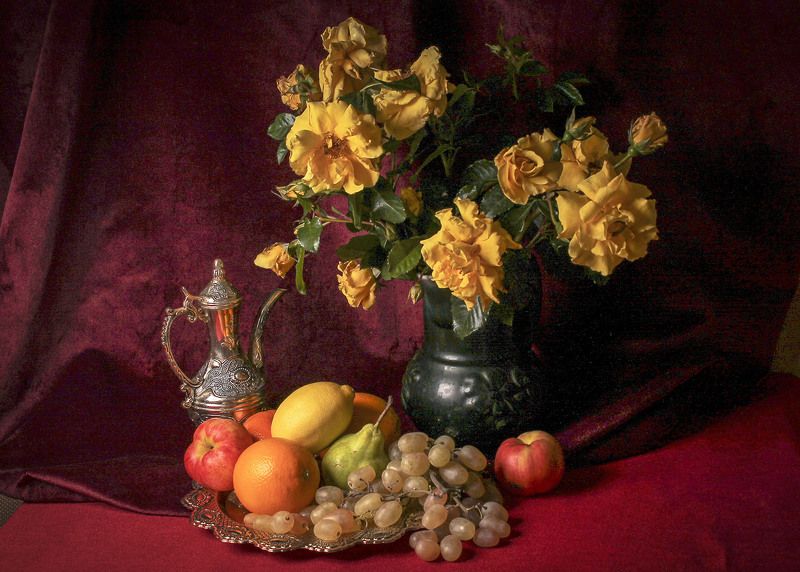 натюрморт, розы, фрукты Фрукты с розами фото превью