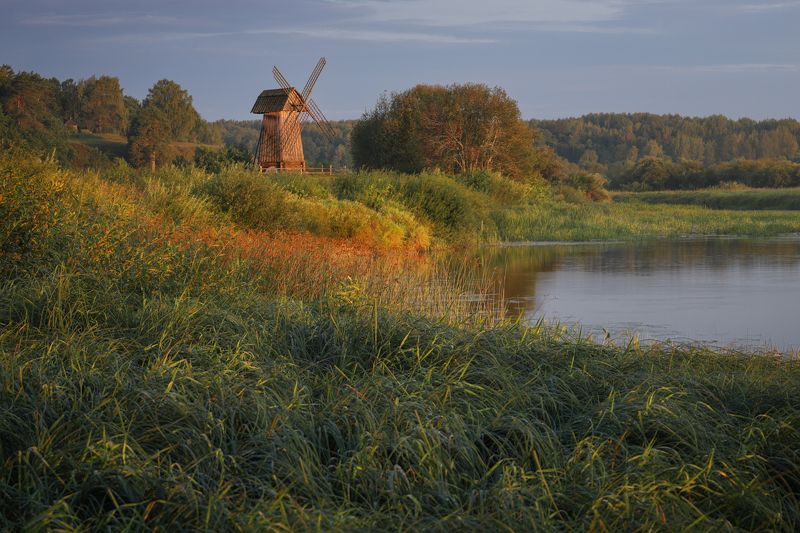 пейзаж,  рассвет, мельница старая мельница фото превью