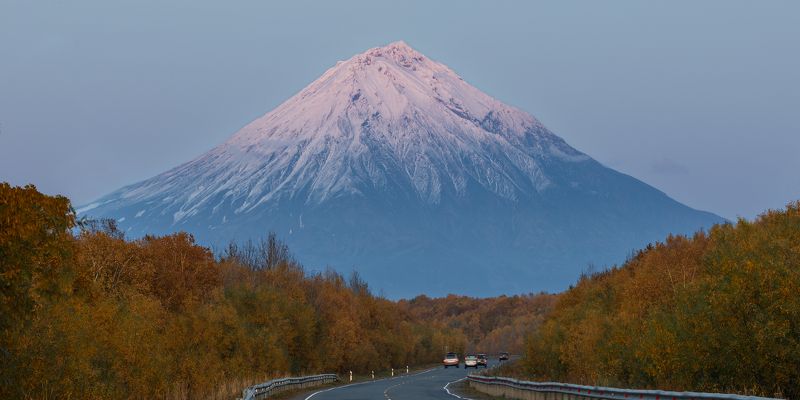 Кто то горку на дороге поставил фото превью