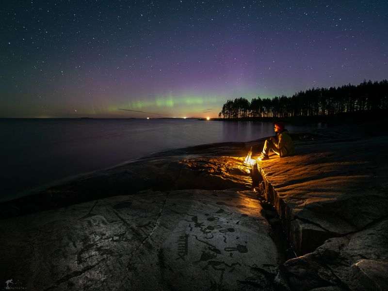петроглифы маяк онежское ночнаясъемка lowlight  фото превью