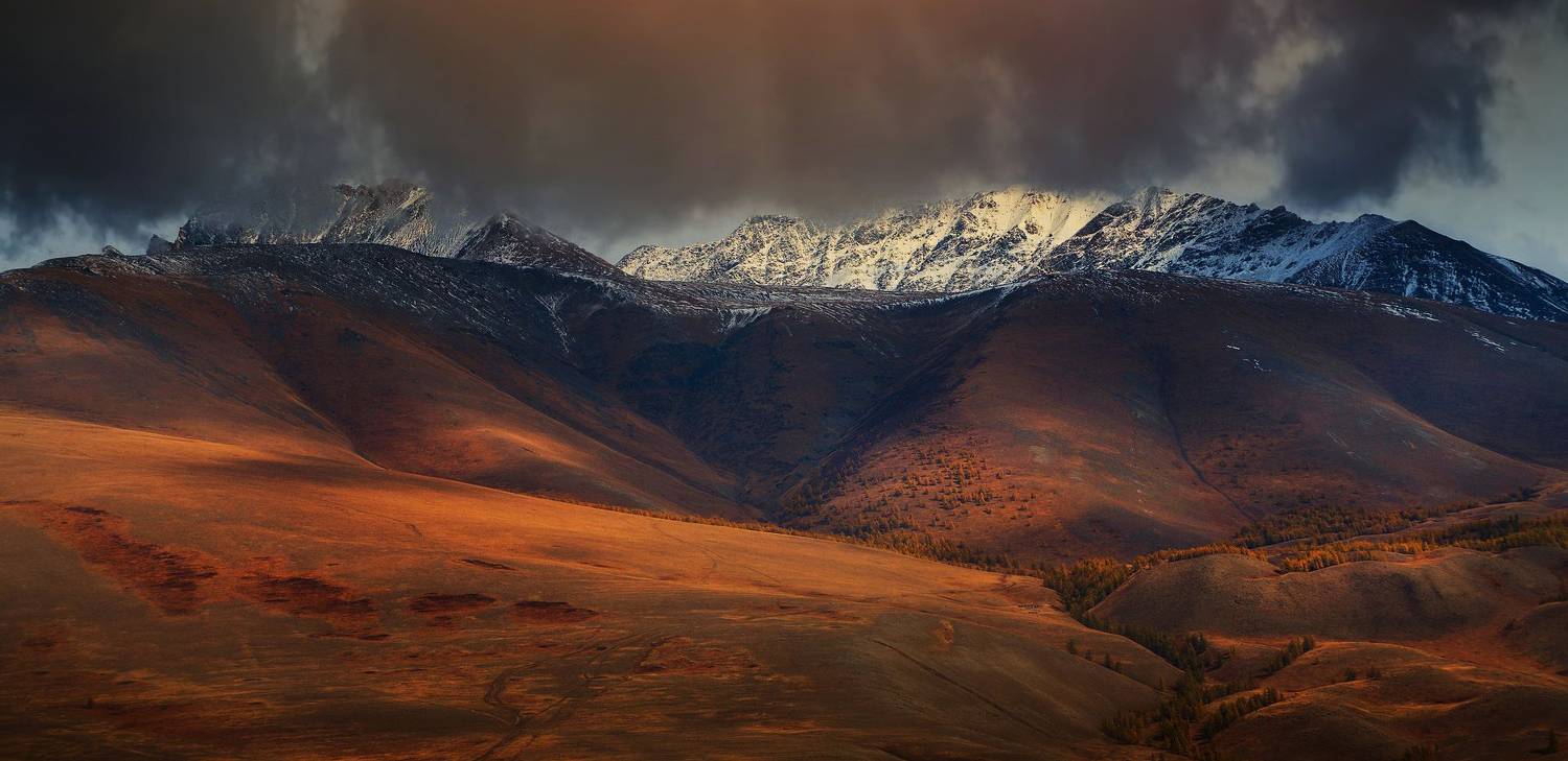 алтай, чуйский тракт, горы, осень, закат, тучи, облака, долина, природа, пейзаж, Художников-Сухоребриков Павел