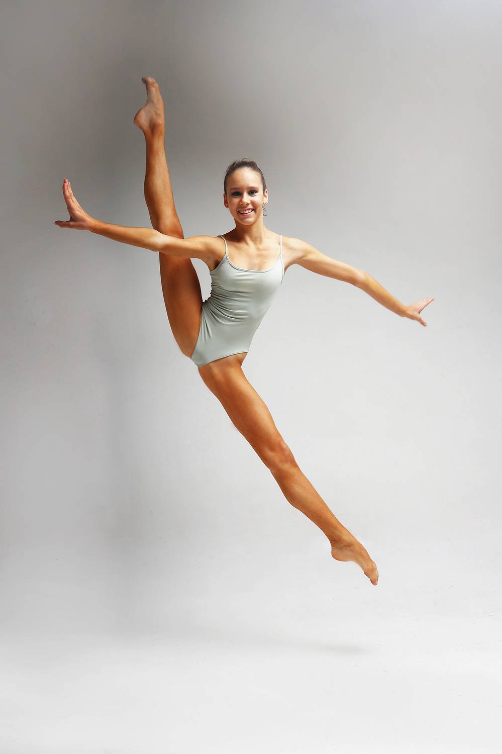 гимнастика, гимнастка, гибкость, красота, прыжок, движение, высота, художественная гимнастика, фотография, цвет, свет, портрет., Постонен Екатерина