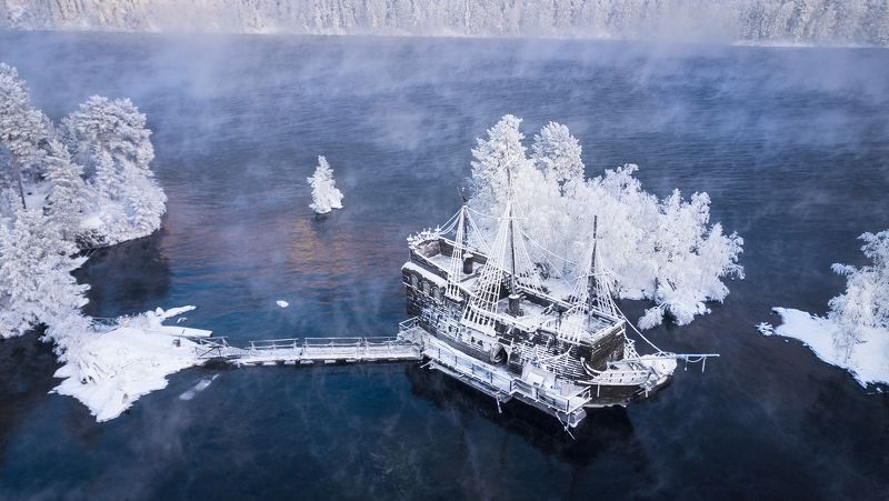 тортуга, сибирь, хакасия, корабль, река, tortuga, siberia, khakassia, ship, river Зимняя Тортуга фото превью