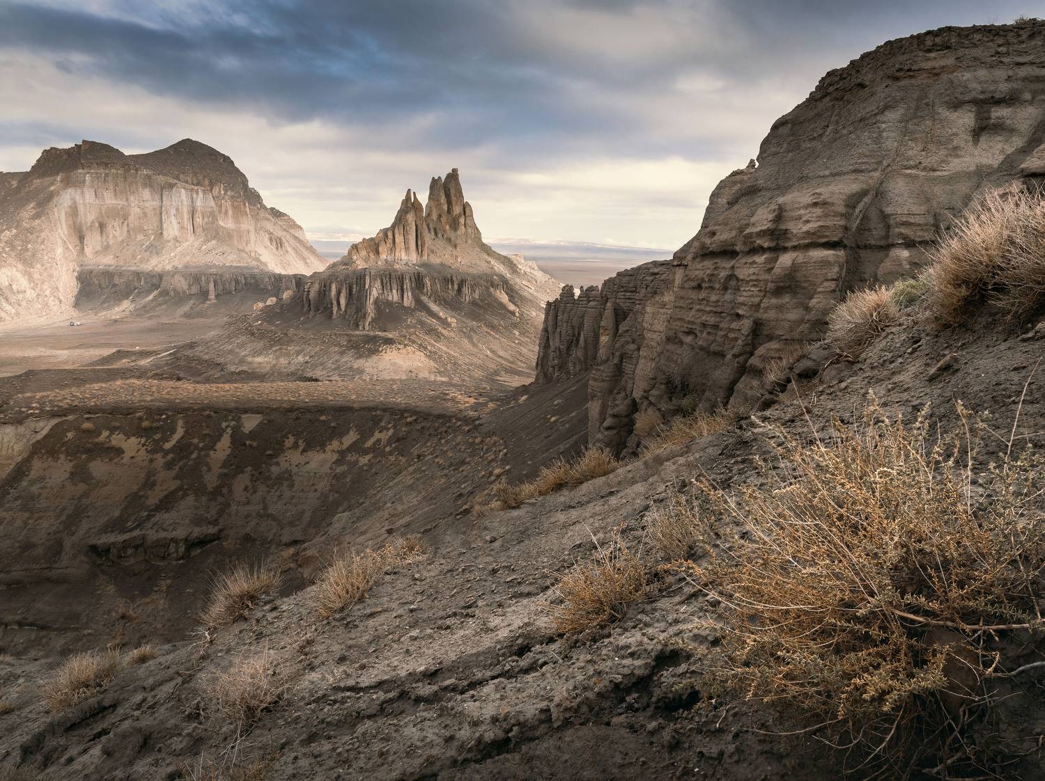 , Грамаков Юрий