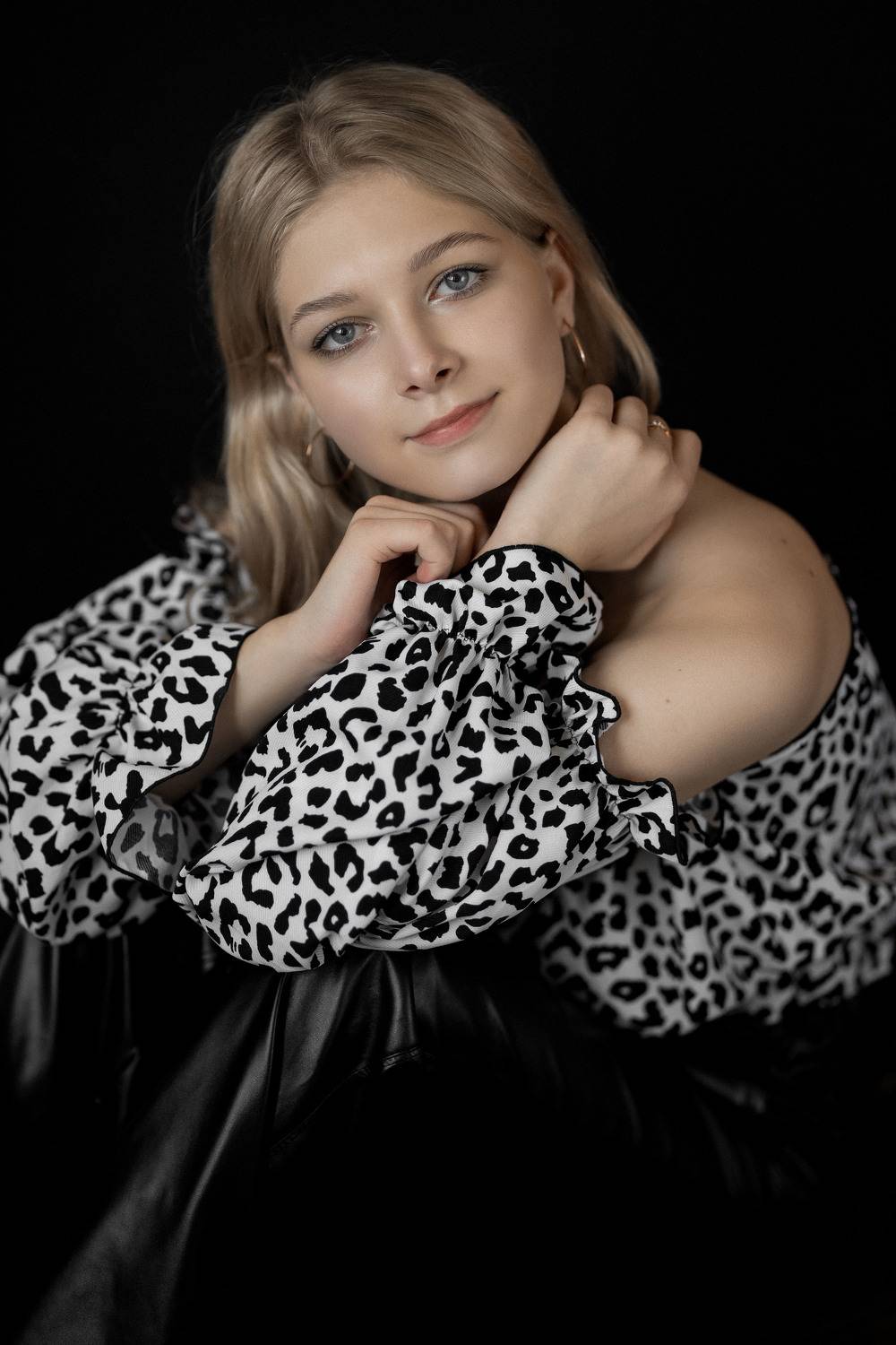 девушка, модель, портрет, фотосессия, гламур, girl, model, modeling, young, portrait, творческий портрет, женский портрет, woman, young woman, glamour, постановка, постановочная фотография, fashion, Васильев Владимир