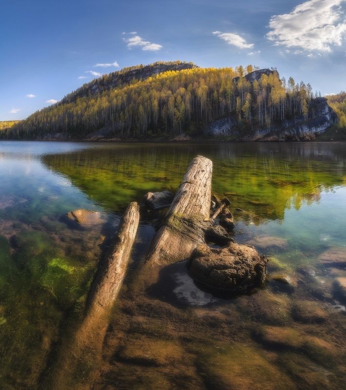 У подножия горы Ладейная фото превью