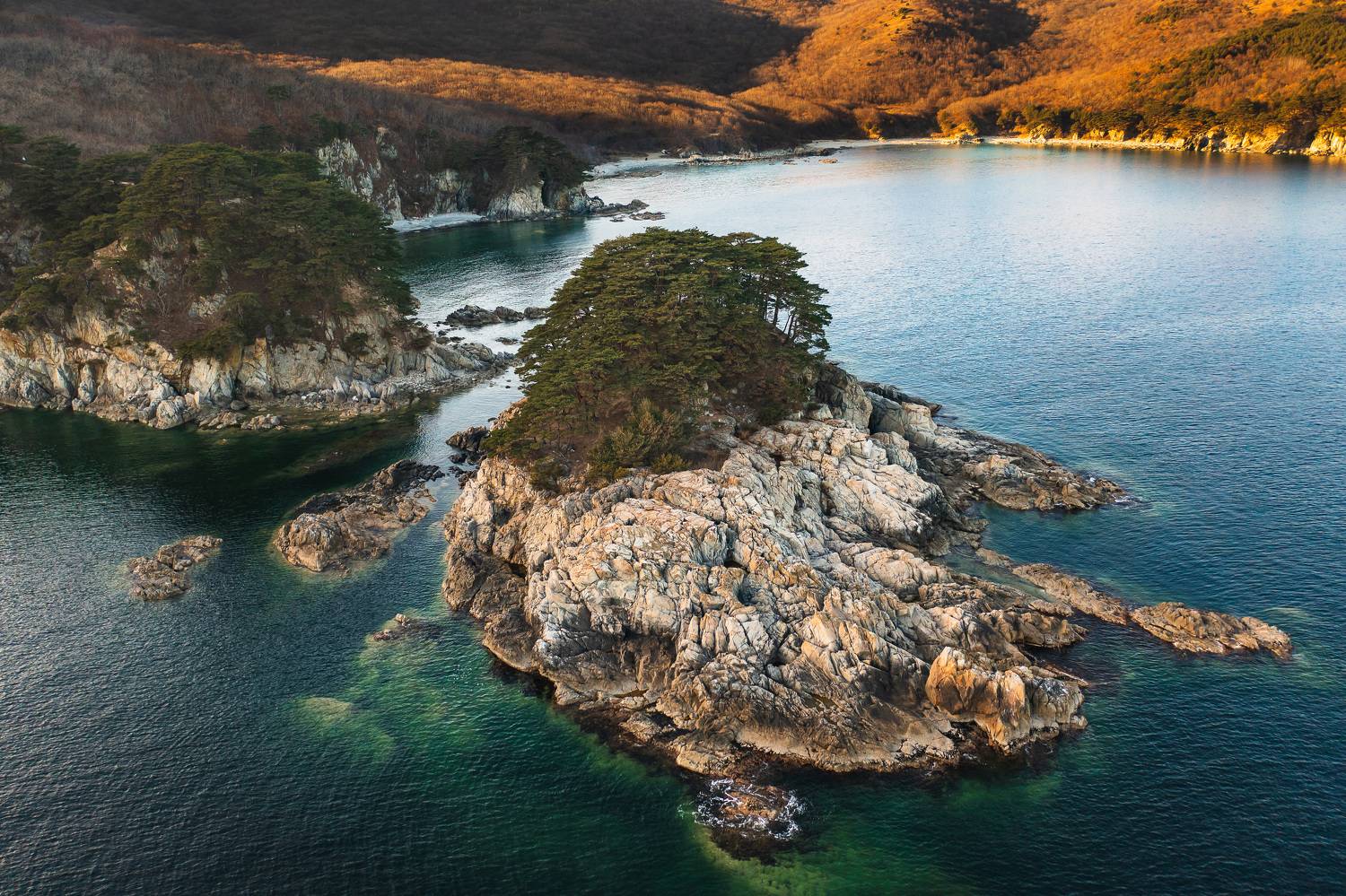 остров, остров томящегося сердца, бухта теляковского, заповедник, приморский край, приморье, дальний восток, россия, аэросъемка, Антон Блохин