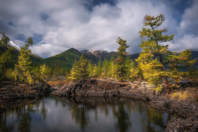 На лавовых полях осень… фото превью