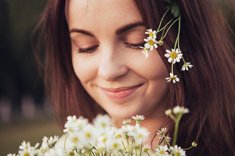 девушка, портрет, нежность, ромашки Нежность фото превью