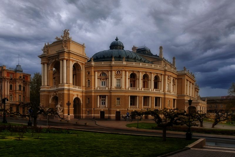 Одесский оперный фото превью