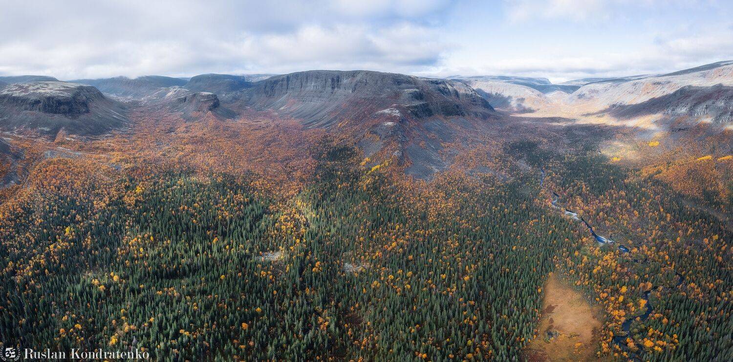 ловозерские тундры, сейдозеро, кольский полуостров, эльморайок, перевал, перевал эльморайок, горы, долина, осень, тулбнюнуай, Кондратенко Руслан