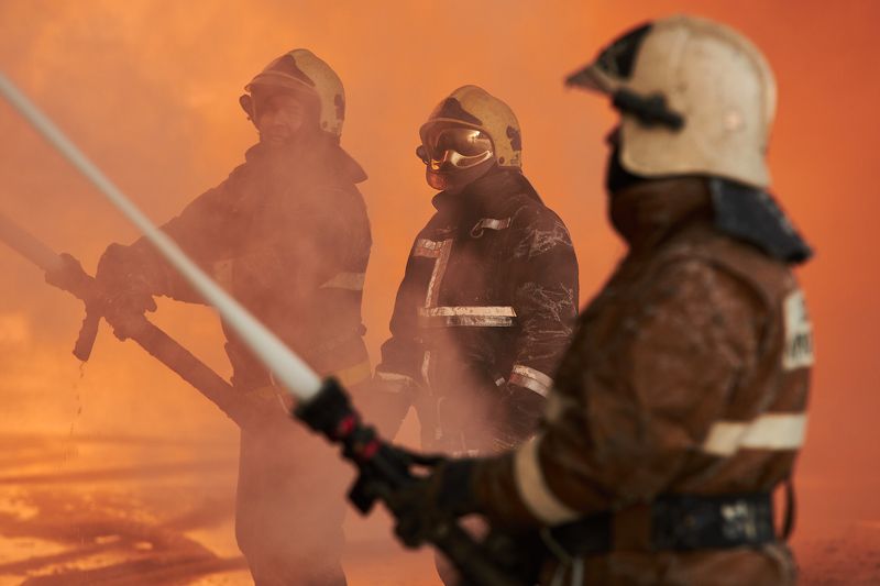 огонь, пожарные, emergency, help, save, мчс, fire, firefighter, rescue, rescuers, спасатели, дым, работа, brave  фото превью