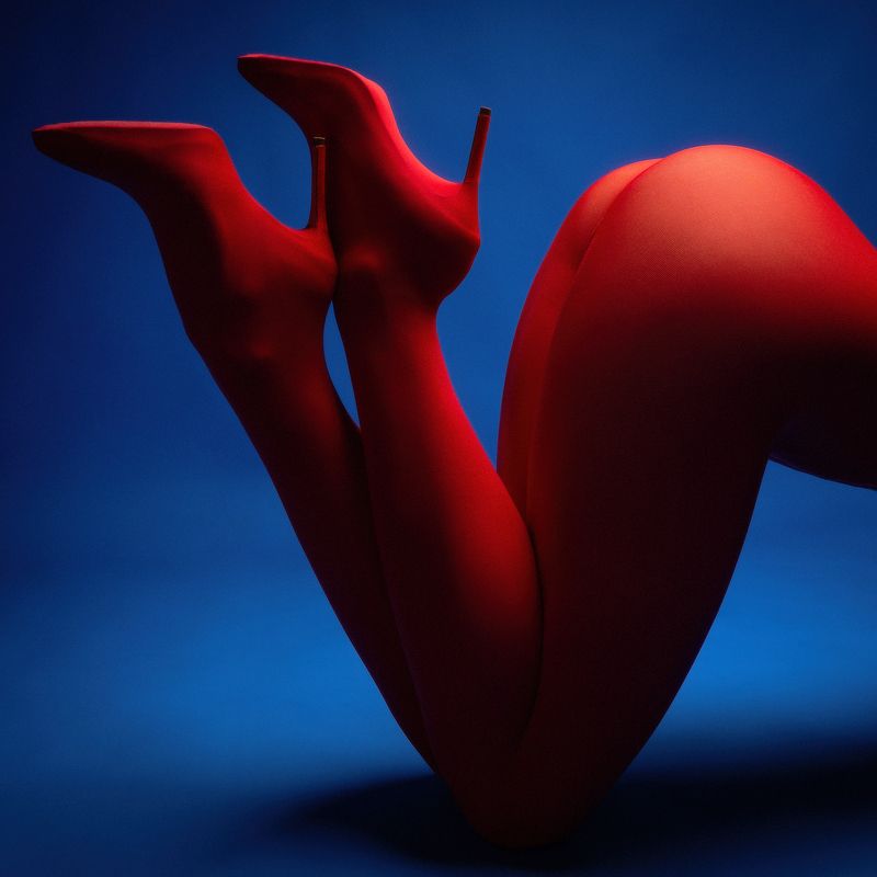 Red and Blue фото превью