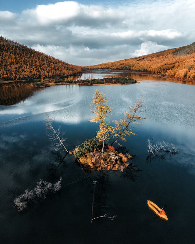На озере Танцующих хариусов фото превью