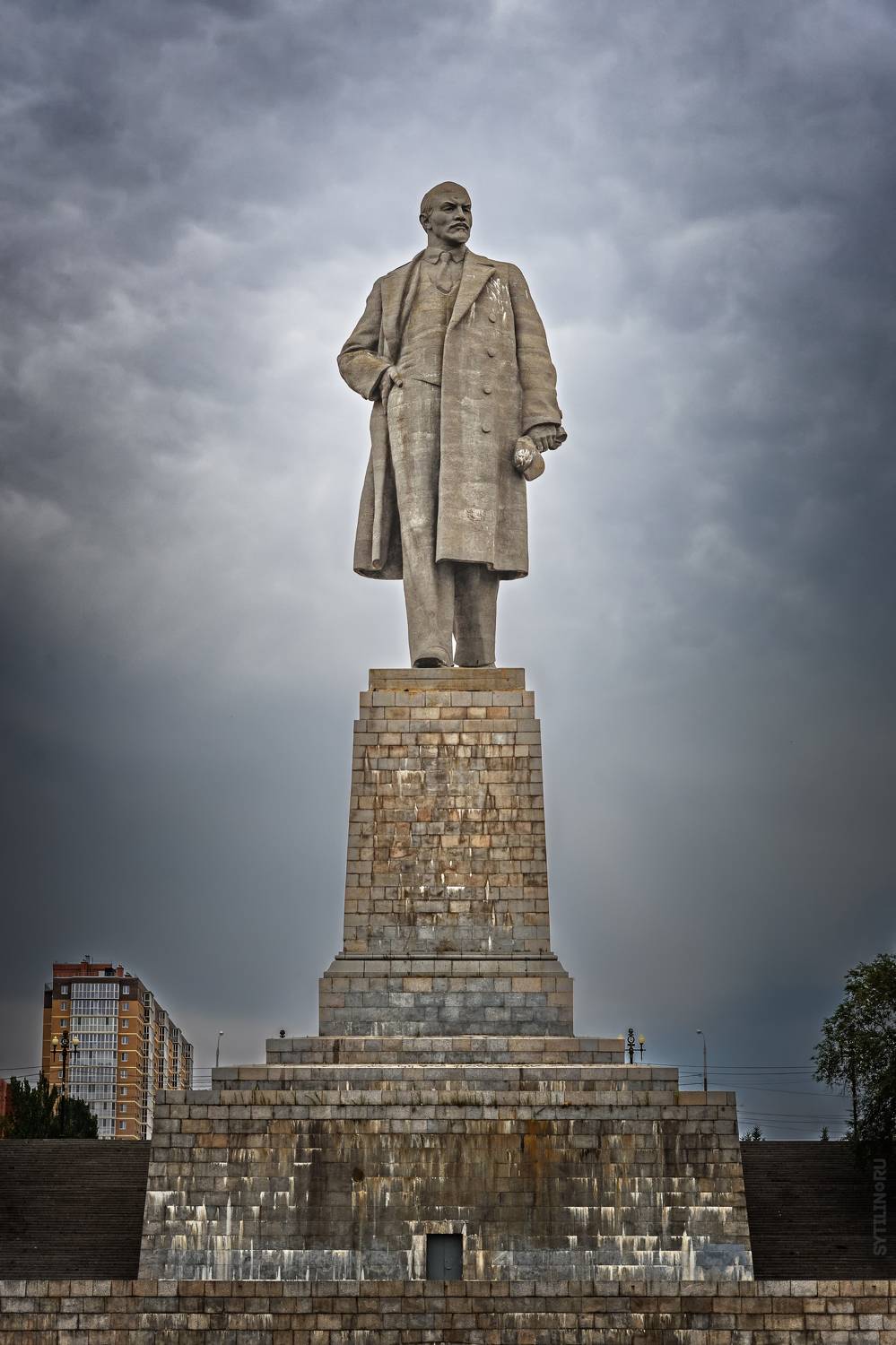 Памятник, Ленин, Волго-Донской судоходный канал, волгоград, красноармейский, шлюз, статуя, советсский, достопримечатольность, волга, самый большой, вучетич, пасмурный, облачность,, Сытилин Павел