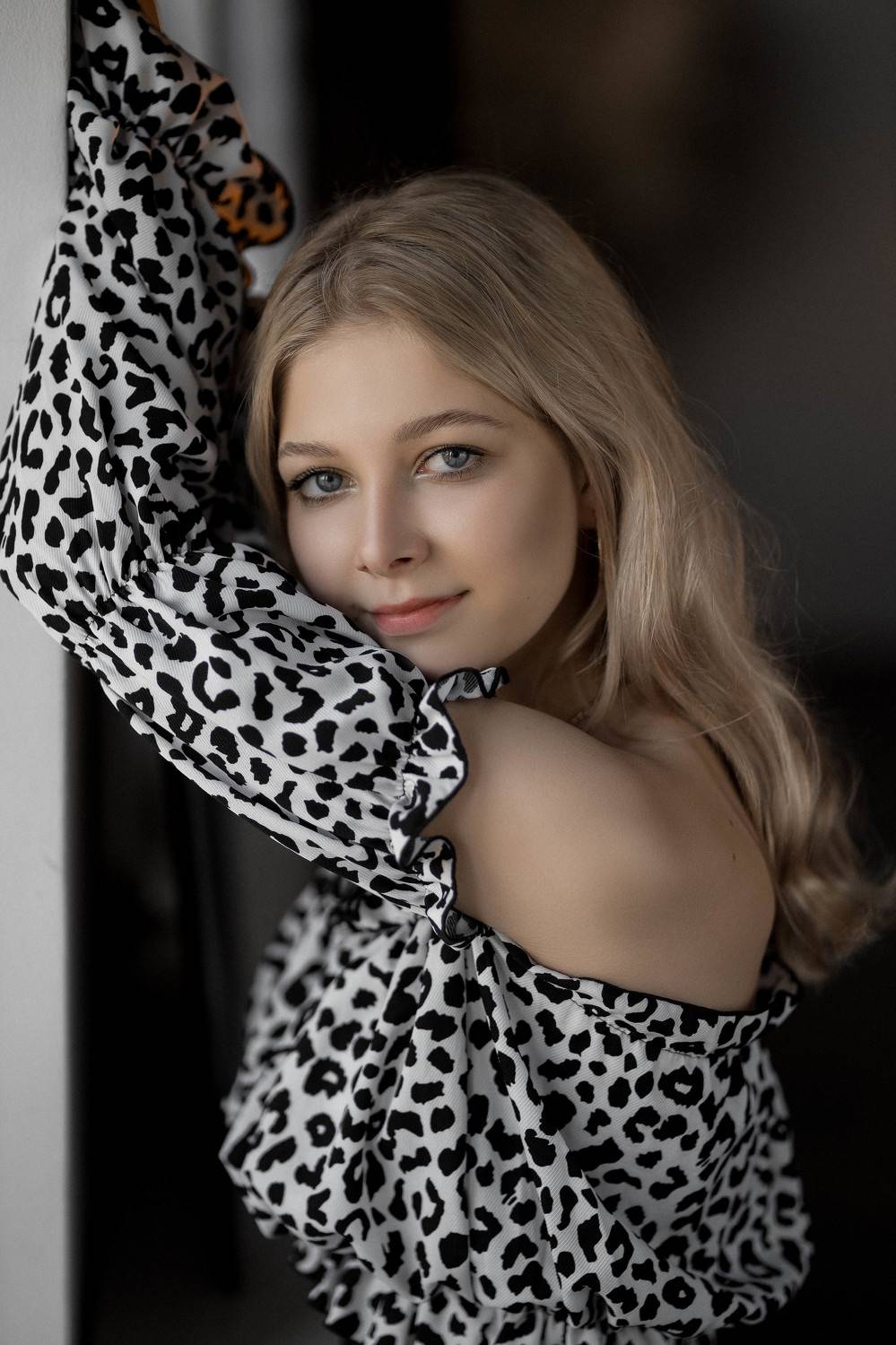 девушка, модель, портрет, фотосессия, гламур, girl, model, modeling, young, portrait, творческий портрет, женский портрет, woman, young woman, glamour, постановка, постановочная фотография, fashion, Васильев Владимир