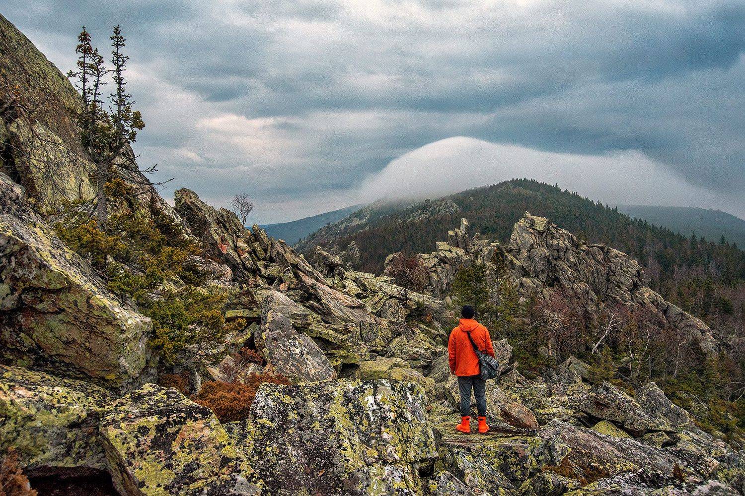 таганай, рассвет, осень, откликной, горы, урал, скалы, туман, облака, Гордейко Анна