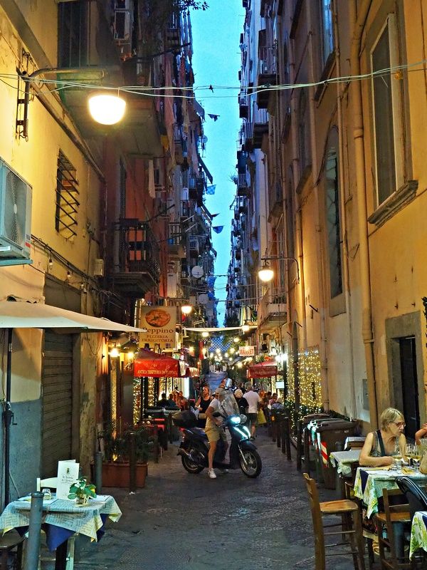 Napoli night streets фото превью