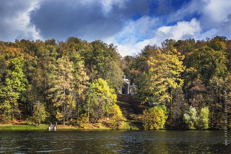 солнце, парк, природа, пейзаж, озеро, краски, небо, Царицыно, Москва, снег, первый снег, красота, стихия,осень, октябрь, landscape, nature, park, Tsaritsyno, Moscow, autumn, october, colors, sunny, snow, water, pond Октябрьский день- фото превью
