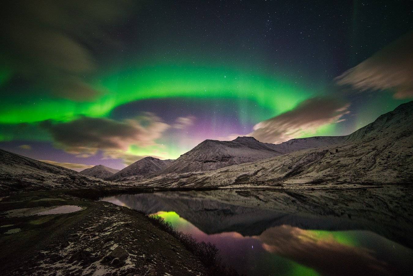 Aurora borealis, Заполярье, Кольский, Куэльпорр, Северное сияние, Сердцевидное озеро, Хибины, Роман Горячий