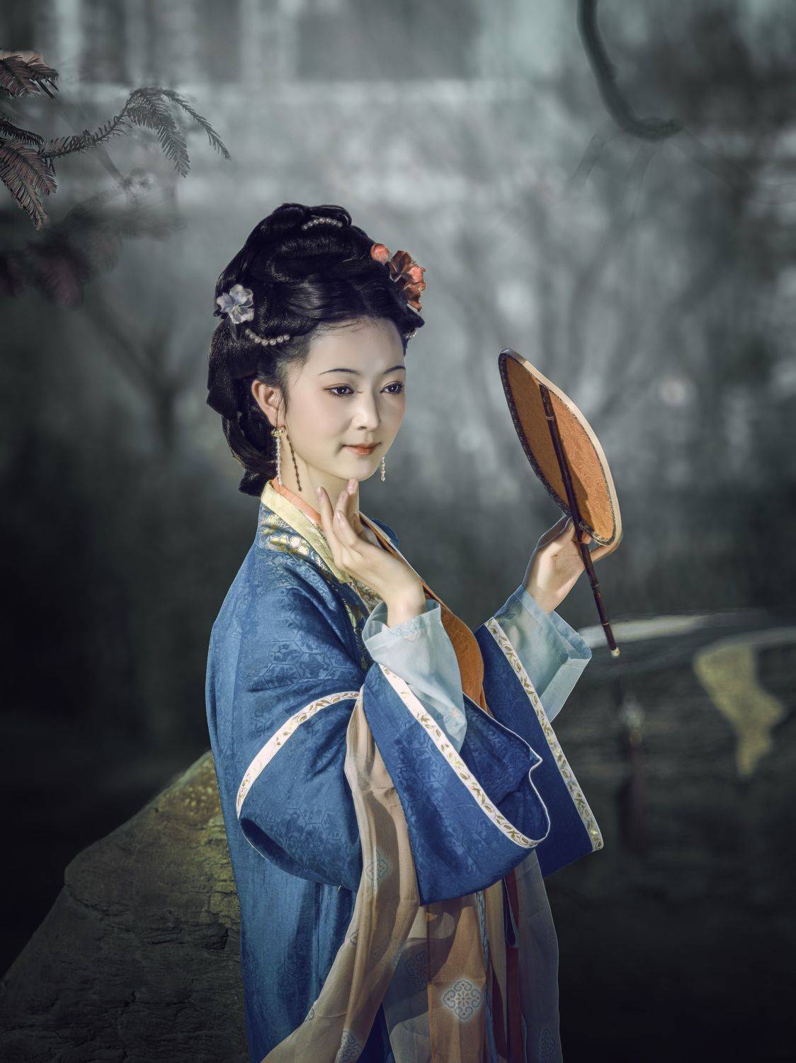 唐装仕女, 吴 微雨墨烟鸿