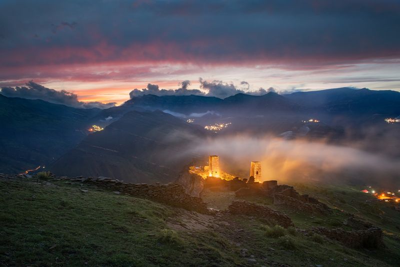 Две башни. фото превью