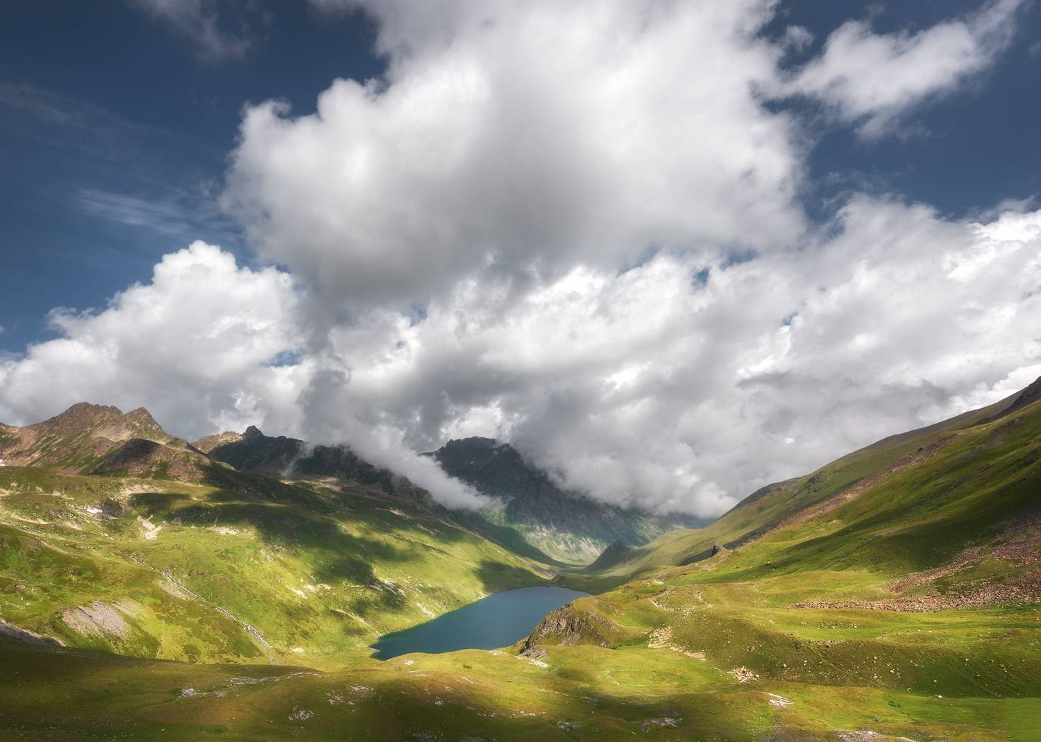 , Кахарова Наргиза