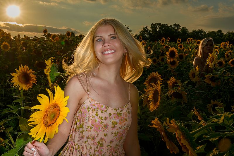 sunflowers, women, girls, lighting, natural, flash, summer, portrait Sunflowers фото превью