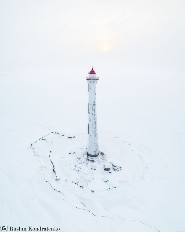 Задний створный маяк Морского канала фото превью