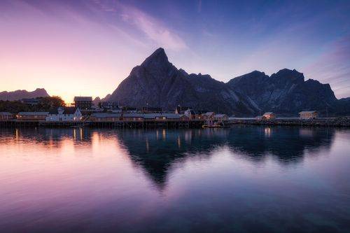 Поздний вечер в Хамнёе / Late night at Hamnøy