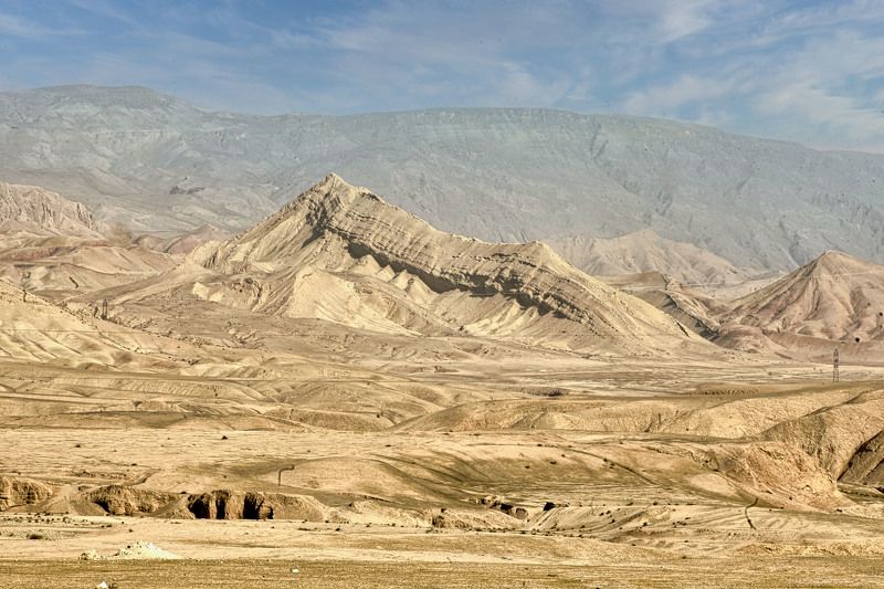 Красивый Таджикистан. Пейзажи Шахритуса, одного из самых жарких мест страны, летняя температура здесь превышает +50 градусов … фото превью