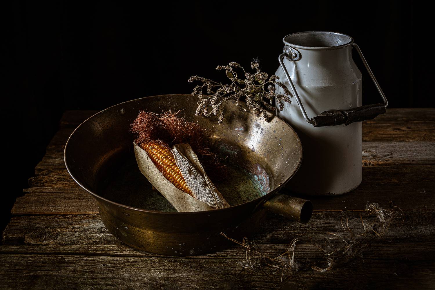 медная сковорода, бидончик, сухоцветы, Баг Алексей