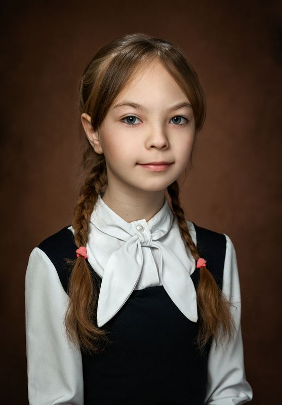 девочка, студия, школа, школьные годы, школьная фотография Ульяна фото превью