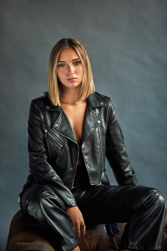 Lara фото превью