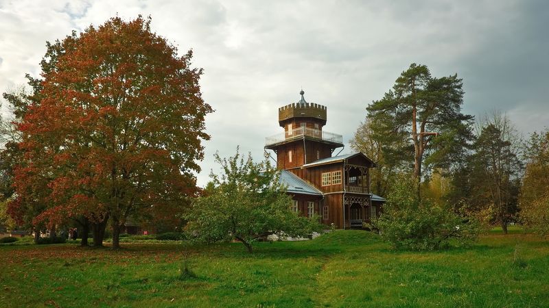 Осенняя пора в усадьбе Репина фото превью